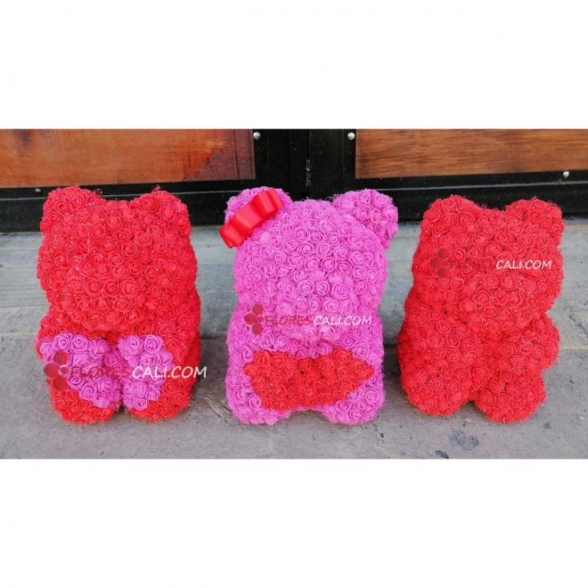 Oso de rosas Floristería en Cali
