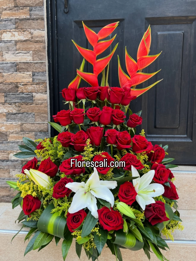Arreglo rojo para enamorar flores cali