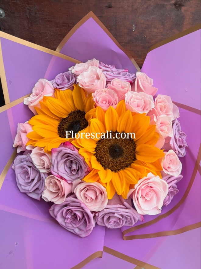 Bouquet morado girasoles y rosas en cali