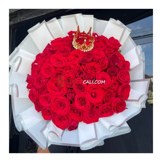 Buchon de rosas rojas con corona flores cali