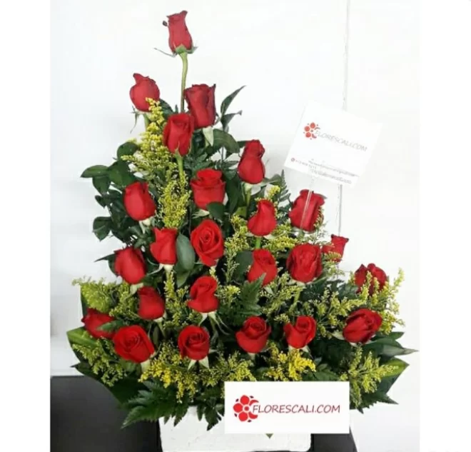 Arreglo de rosas rojas para mama en cali