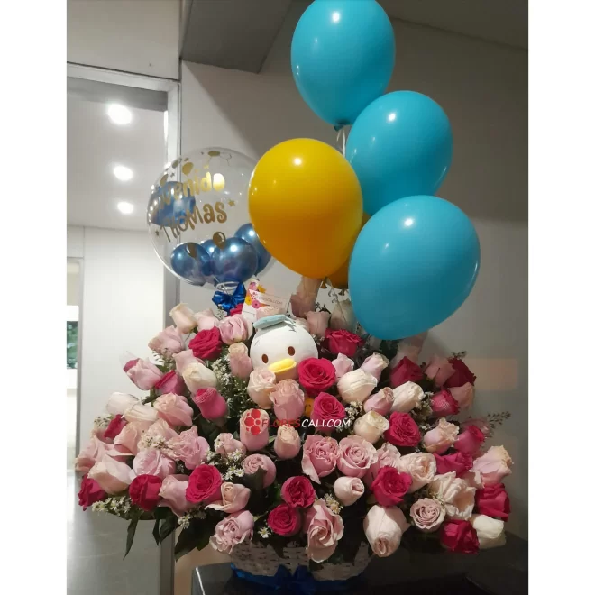 Arreglo grande canasta de rosas para el dia de la madre en cali