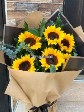 Bouquet de girasoles en base flores en cali