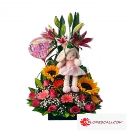 Dulce Espera Arreglo Floral en cali para Nacimieno