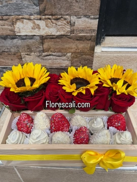 Fresas con chocolate y Flores en Cali